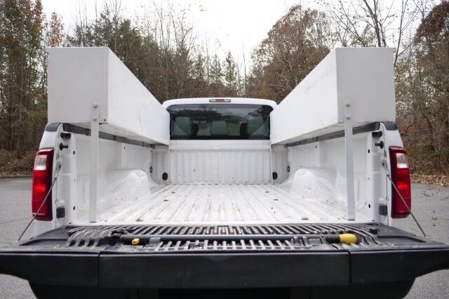 2015 Ford Super Duty F-350 XL 4X4 / DRW / 6.7L V8 Turbo Diesel High Point NC