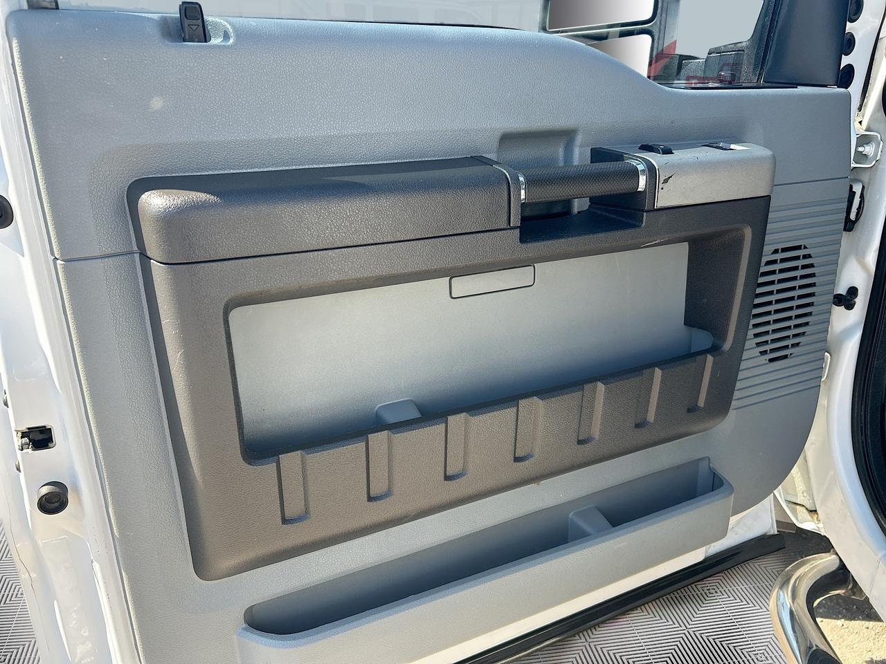 2015 Ford Super Duty F-550 DRW 4WD SuperCab CA XLT Venice FL