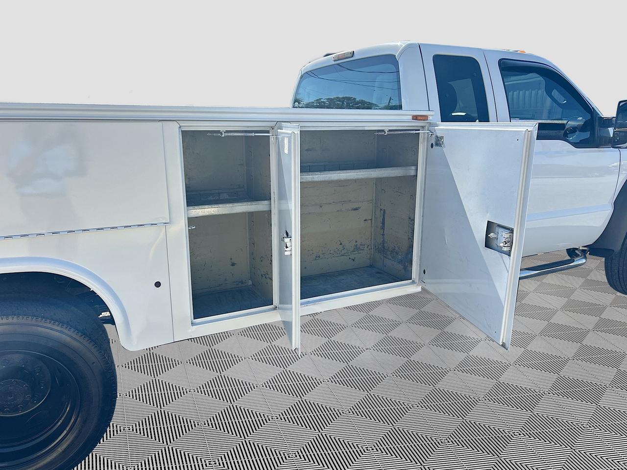 2015 Ford Super Duty F-550 DRW 4WD SuperCab CA XLT Venice FL