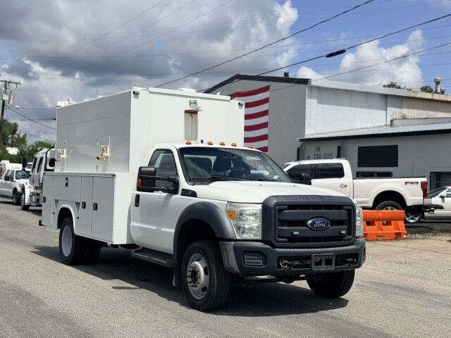 2015 Ford Super Duty F-550 Walk in Service Body XL