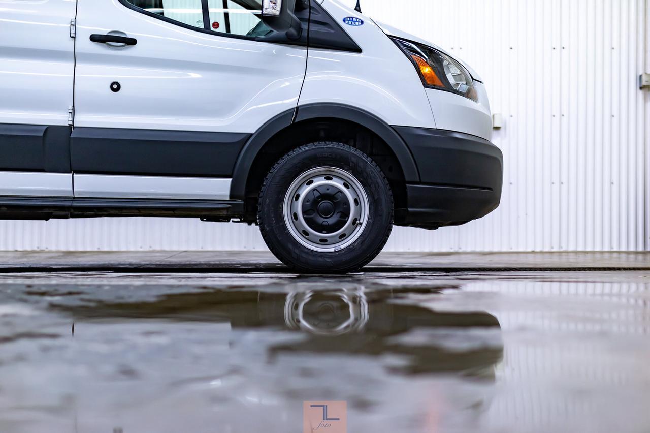 2015 Ford T-250 Ext Low Roof Cargo Van Red Deer AB