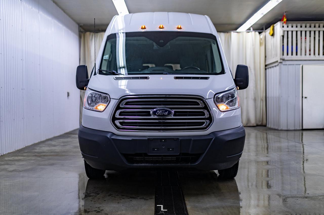 2015 Ford T-350 XLT 15 Passenger BCam Red Deer AB