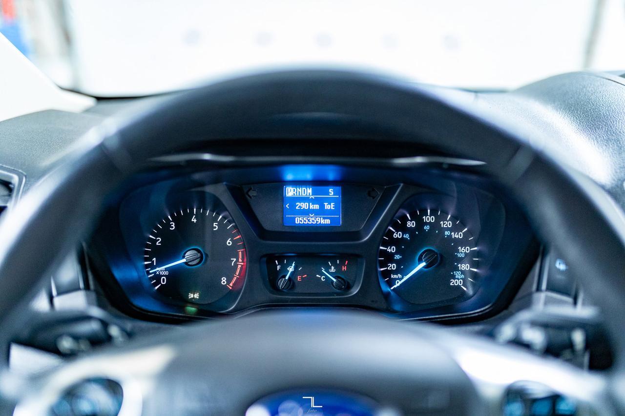 2015 Ford T-350 XLT 15 Passenger BCam Red Deer AB