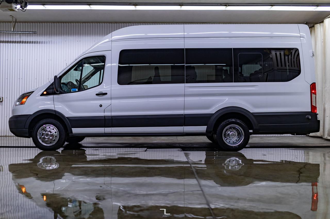 2015 Ford T-350 XLT 15 Passenger BCam Red Deer AB