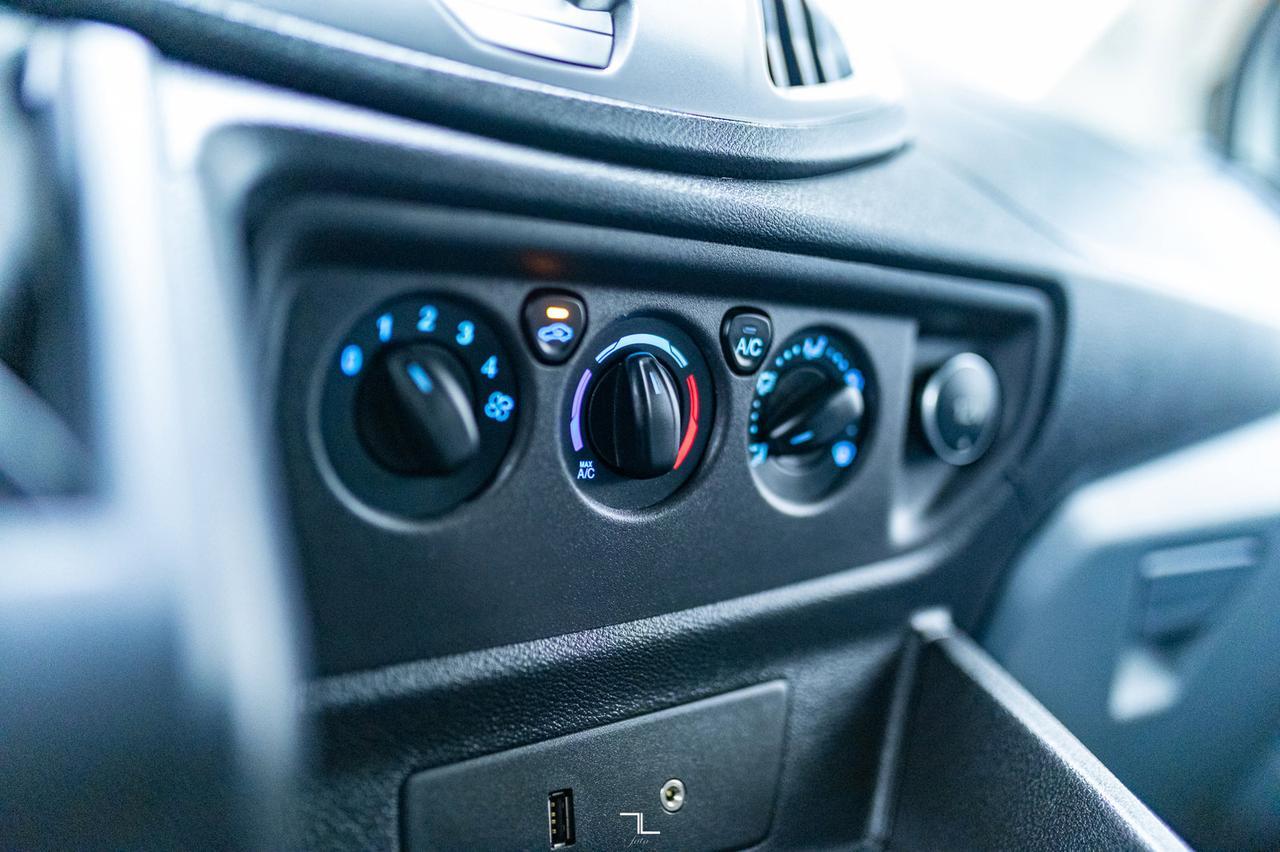 2015 Ford T-350 XLT 15 Passenger BCam Red Deer AB