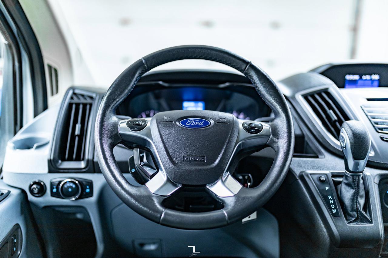 2015 Ford T-350 XLT 15 Passenger BCam Red Deer AB