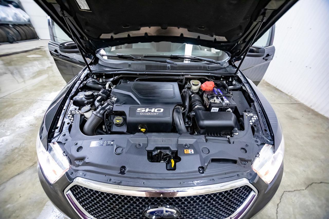 2015 Ford Taurus AWD SHO Leather Roof Nav BCam Red Deer AB