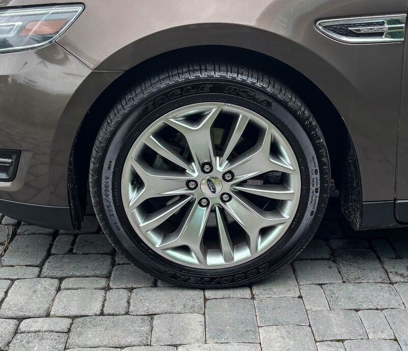 2015 Ford Taurus Limited Wilmington NC