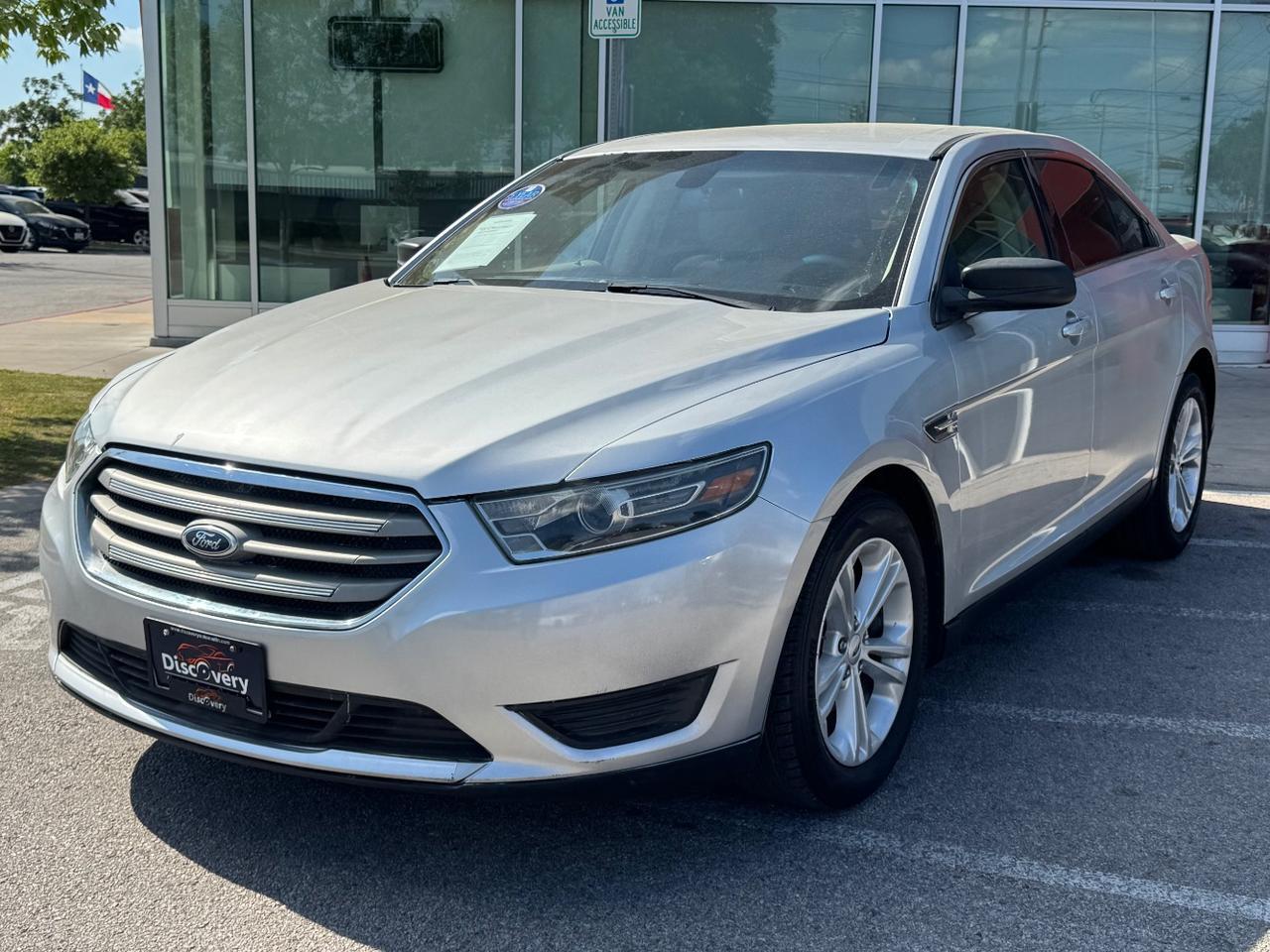 2015 Ford Taurus SE FWD