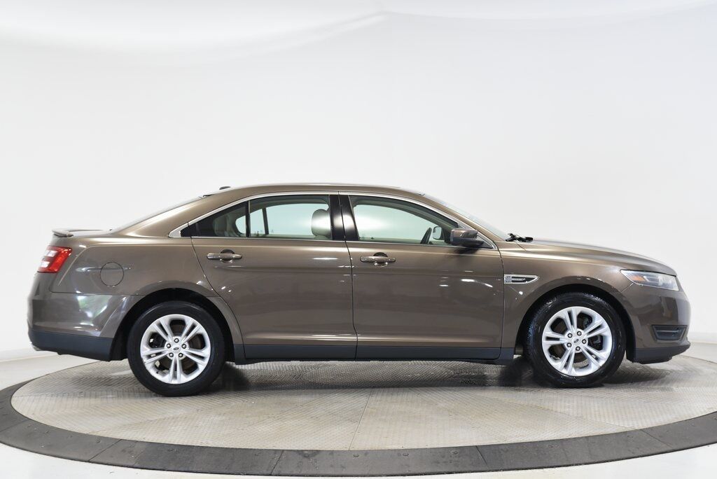 2015 Ford Taurus SEL Akron
