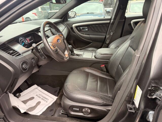 2015 Ford Taurus