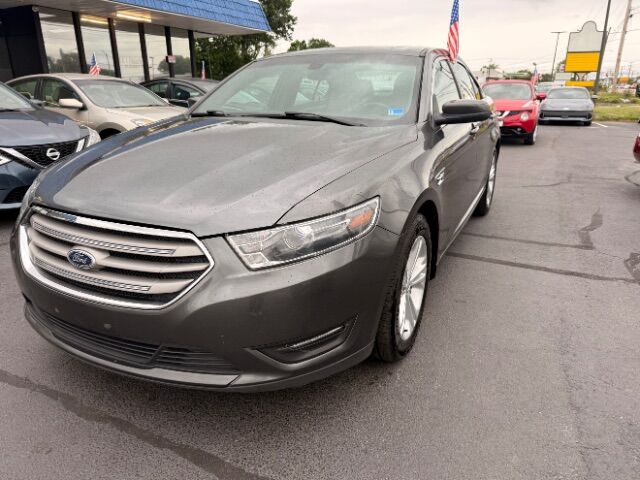 2015 Ford Taurus