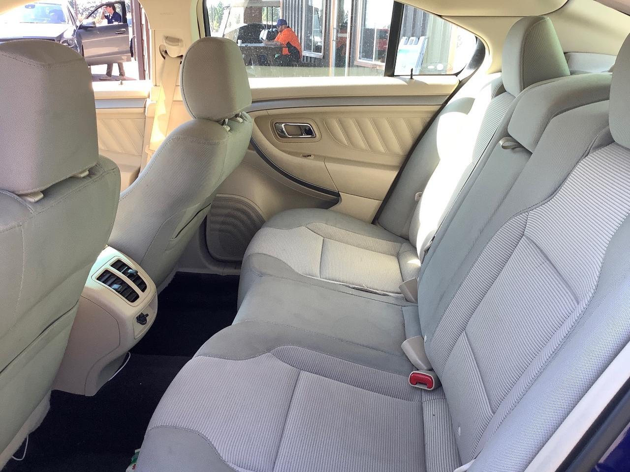 2015 Ford Taurus SEL Hayden ID