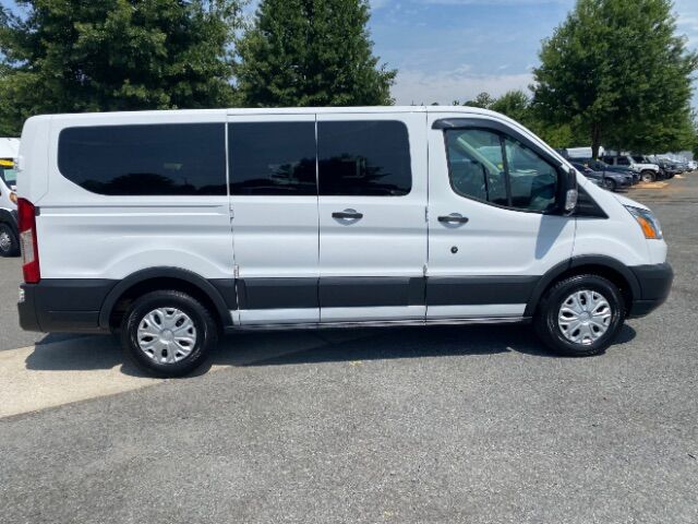 2015 Ford Transit-150 XLT w/RH Swing-Out Doors Low Roof 130.0 WB