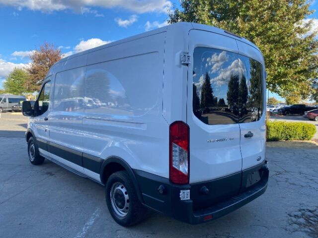 2015 Ford Transit-150 w/RH Sliding Door Medium Roof