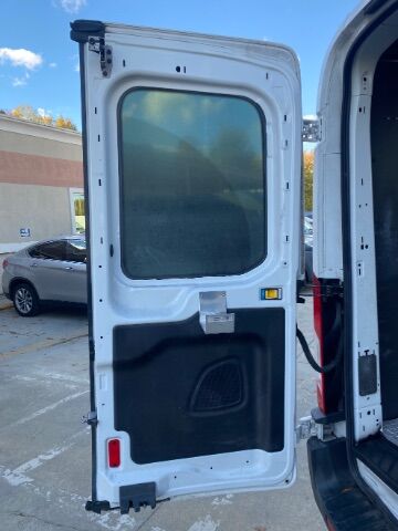2015 Ford Transit-150 w/RH Sliding Door Medium Roof Charlotte NC
