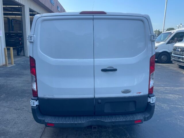 2015 Ford Transit-250 w/RH Swing-Out Doors Low Roof 130.0 WB Charlotte NC