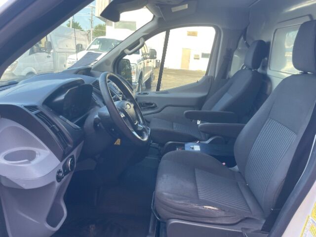 2015 Ford Transit-250 w/RH Swing-Out Doors Low Roof 130.0 WB Charlotte NC