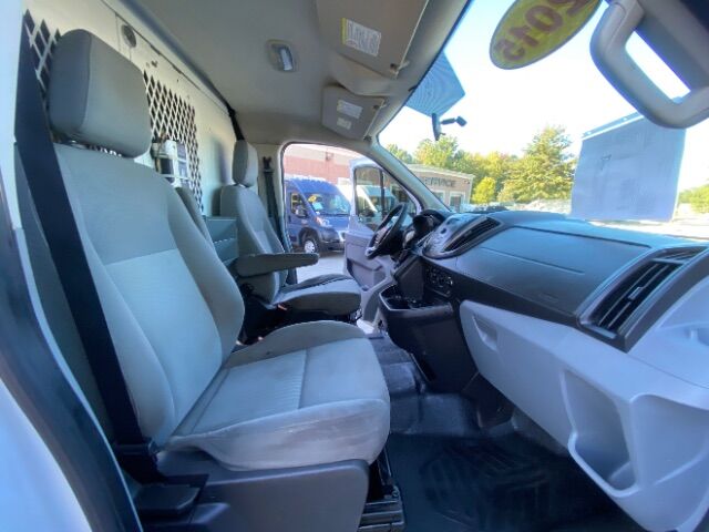2015 Ford Transit-250 w/RH Swing-Out Doors Low Roof 130.0  WB Charlotte NC