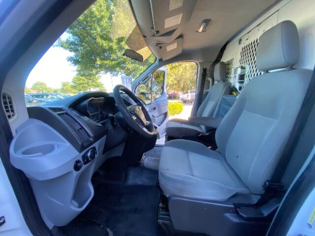 2015 Ford Transit-250 w/RH Swing-Out Doors Low Roof 130.0  WB Charlotte NC