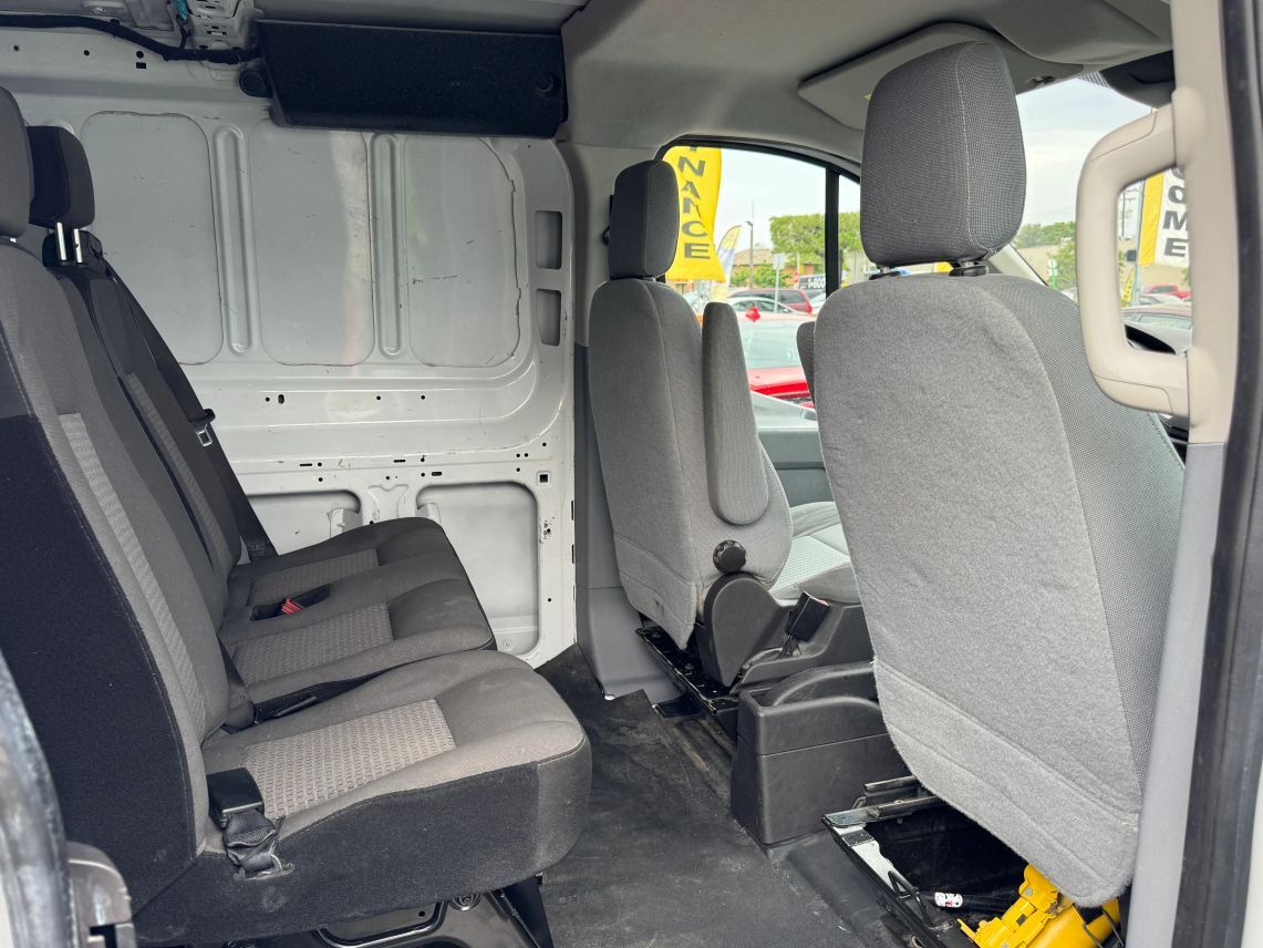 2015 Ford Transit 350 Van Low Roof w/60/40 Side Door Van 3D