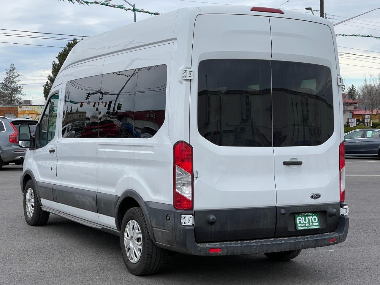 2015 Ford Transit-350 XLT