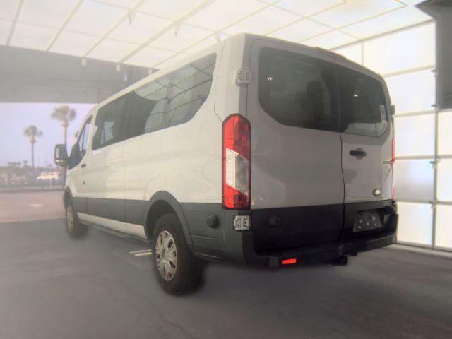 2015 Ford Transit-350 XLT w/RH Swing-Out Doors Low Roof 148.0 WB