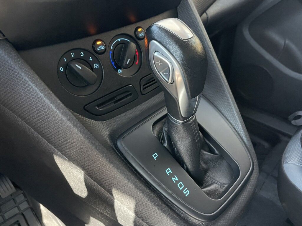 2015 Ford Transit Connect XL~CRUISE CONTROL~CURTAIN AIRBAGS~FULL SIZE SPARE TIRE~REARVIEW CAMERA~STABILITY CONTROL Sarasota FL