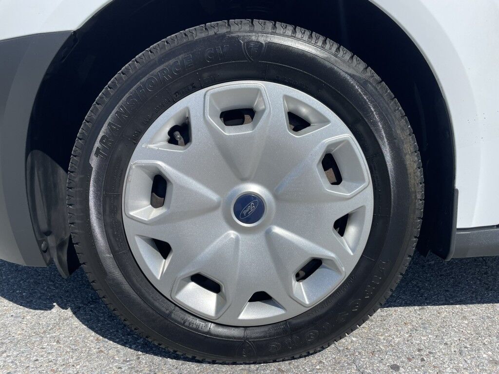 2015 Ford Transit Connect XL~CRUISE CONTROL~CURTAIN AIRBAGS~FULL SIZE SPARE TIRE~REARVIEW CAMERA~STABILITY CONTROL Sarasota FL