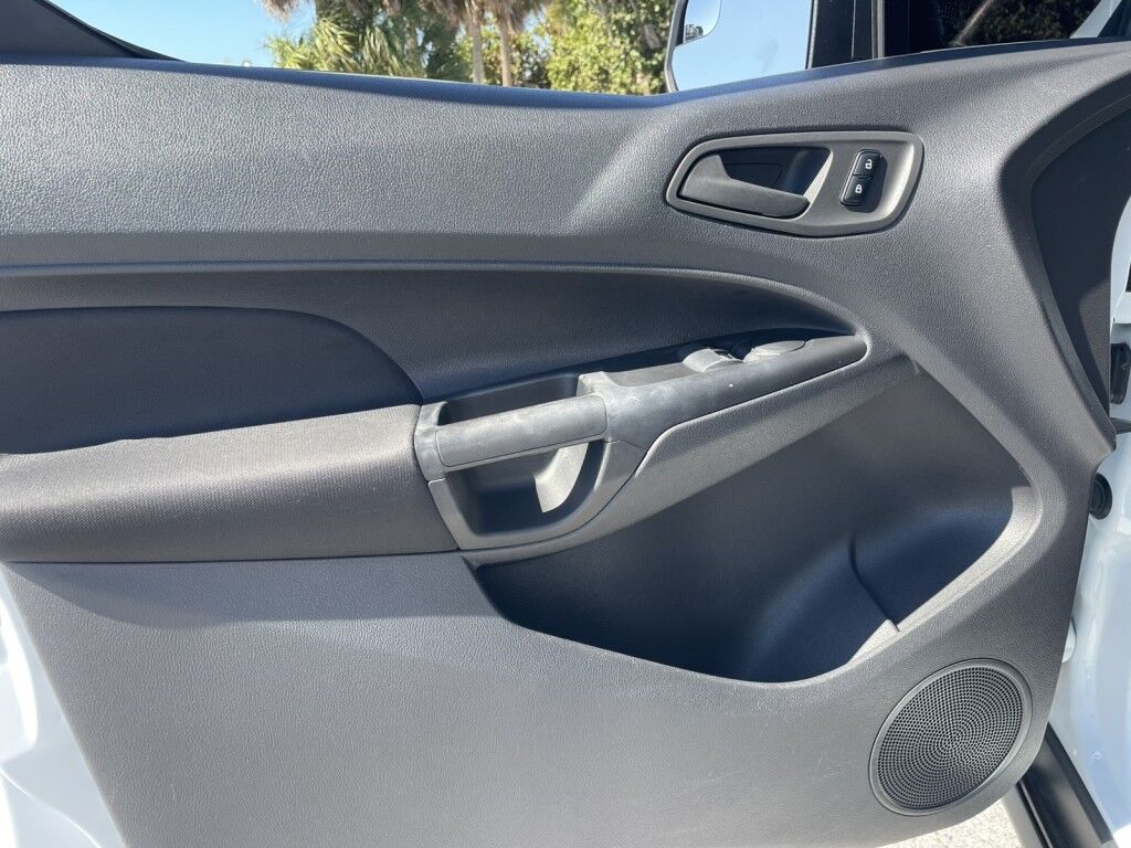 2015 Ford Transit Connect XL~CRUISE CONTROL~CURTAIN AIRBAGS~FULL SIZE SPARE TIRE~REARVIEW CAMERA~STABILITY CONTROL Sarasota FL