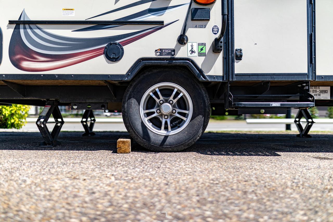 2015 Forest River Rockwood Premier 122 AS 18 Ft. Tent Trailer Red Deer AB