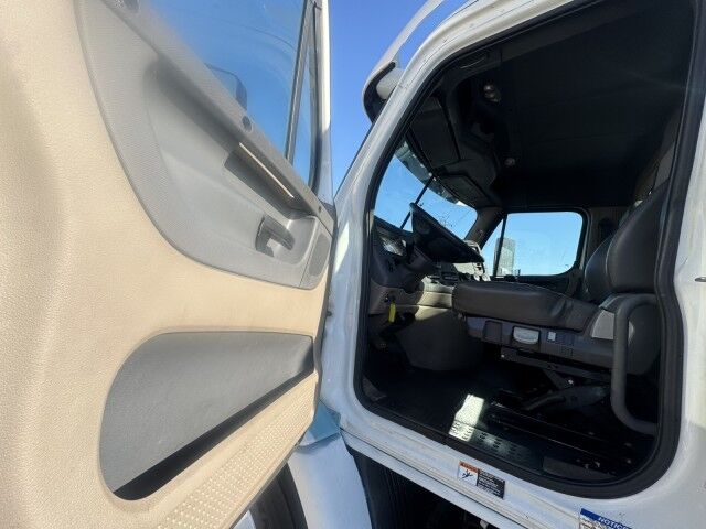 2015 Freightliner Cascadia 113 Day Cab Henrico VA
