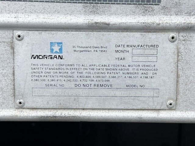 2015 Freightliner M2 106 24' Dry Box Truck with 4,000 lbs. Lift Gate Miami FL