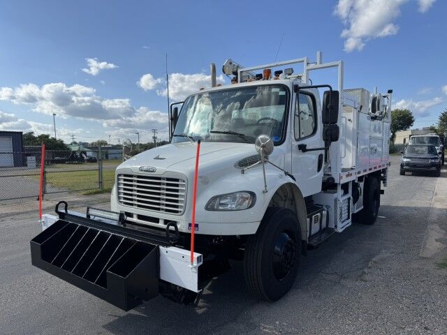 2015 Freightliner M2 Liftmoore Truck