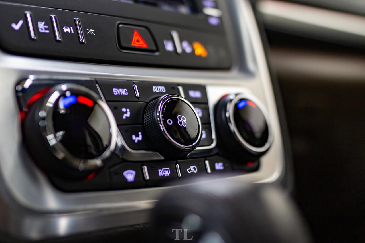 2015 GMC Acadia AWD SLT Leather Roof Nav BCam Red Deer AB