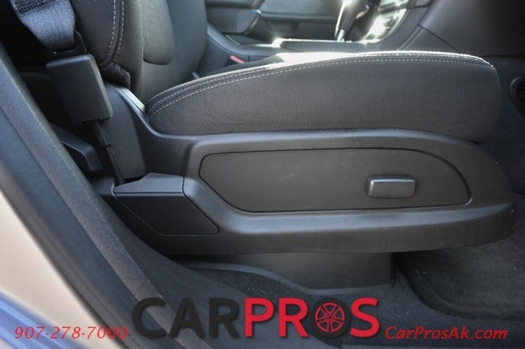 2015 GMC Acadia SLE 2 - AWD - Auto Start - Power & Heated Cloth Seats - Bluetooth - Back Up Camera - Cruise Control - Rear Park Assist - 3rd Row - Seats 7 - Power Liftgate - Keyless Entry - Aluminum Wheels - 1 Owner Anchorage AK