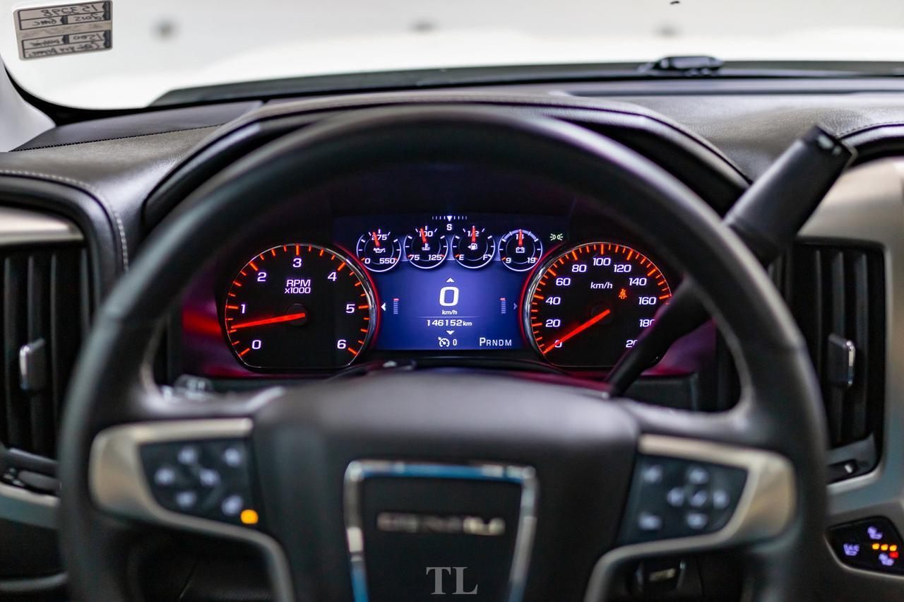 2015 GMC Sierra 1500 4x4 Crew Cab Denali Leather Roof Nav BCam Red Deer AB