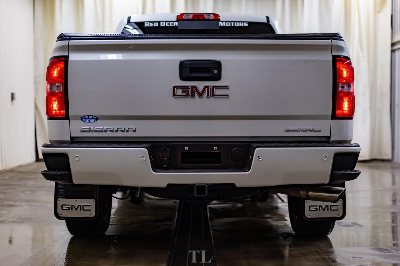 2015 GMC Sierra 1500 4x4 Crew Cab Denali Leather Roof Nav BCam Red Deer AB