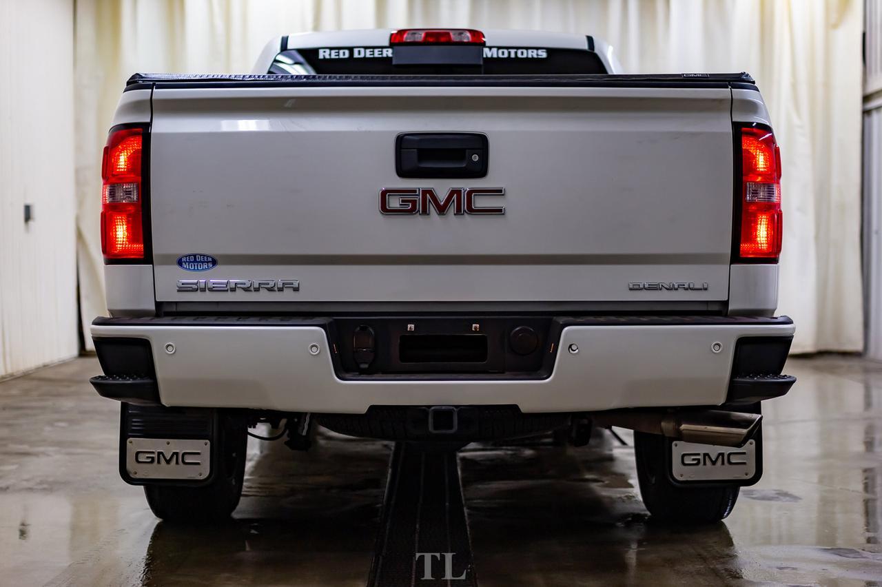 2015 GMC Sierra 1500 4x4 Crew Cab Denali Leather Roof Nav BCam Red Deer AB