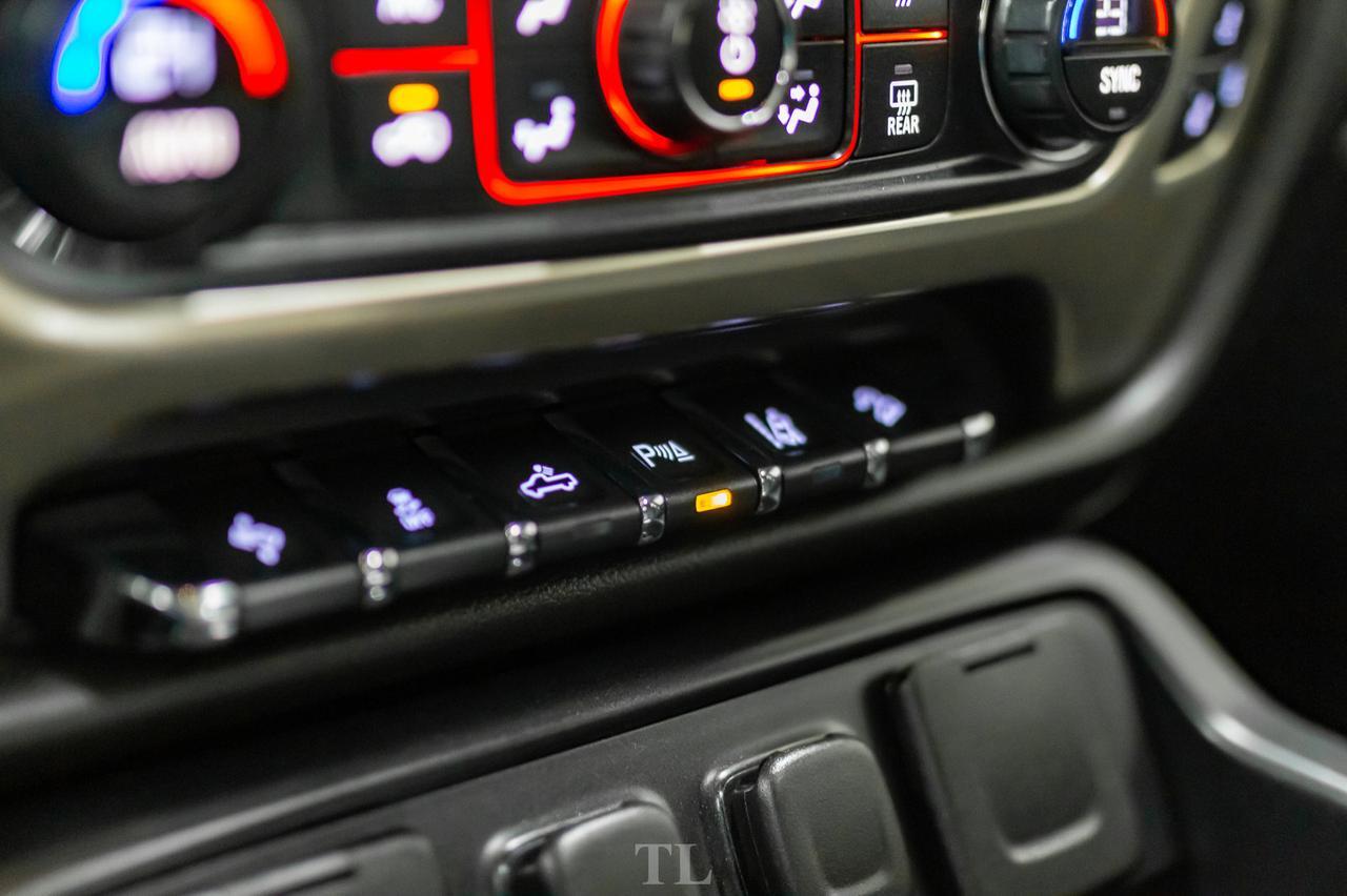 2015 GMC Sierra 1500 4x4 Crew Cab Denali Leather Roof Nav BCam Red Deer AB