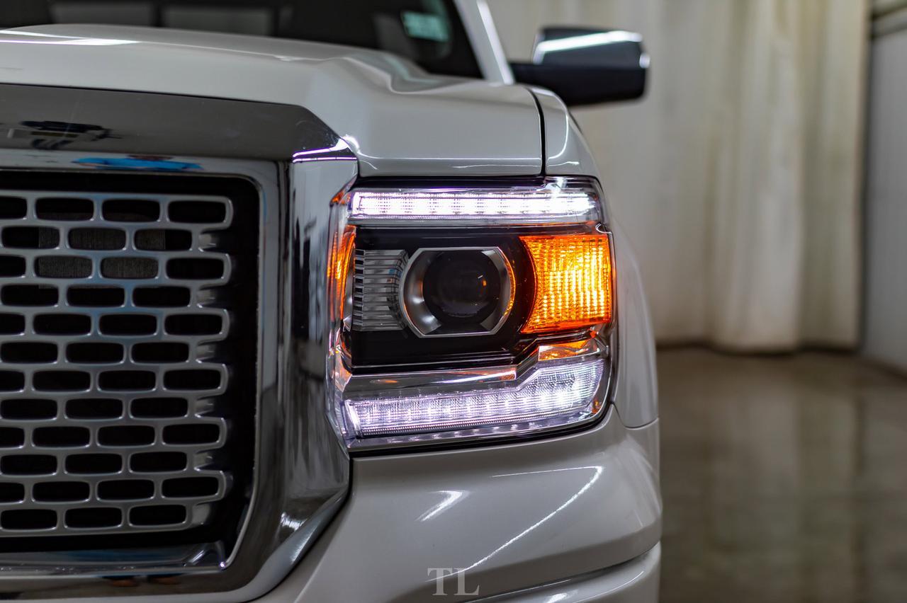 2015 GMC Sierra 1500 4x4 Crew Cab Denali Leather Roof Nav BCam Red Deer AB