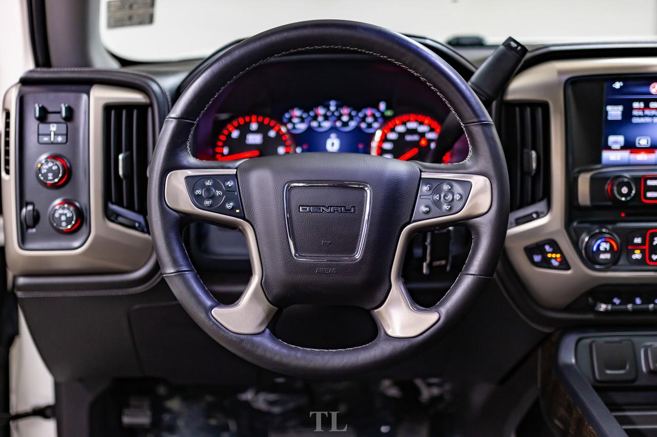 2015 GMC Sierra 1500 4x4 Crew Cab Denali Leather Roof Nav BCam Red Deer AB