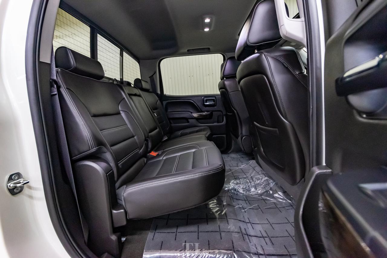 2015 GMC Sierra 1500 4x4 Crew Cab Denali Leather Roof Nav BCam Red Deer AB