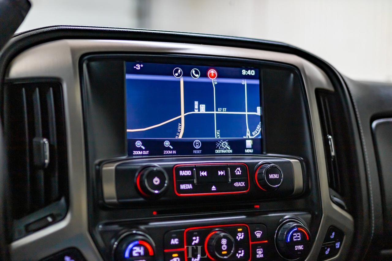 2015 GMC Sierra 1500 4x4 Crew Cab Denali Leather Roof Nav BCam Red Deer AB