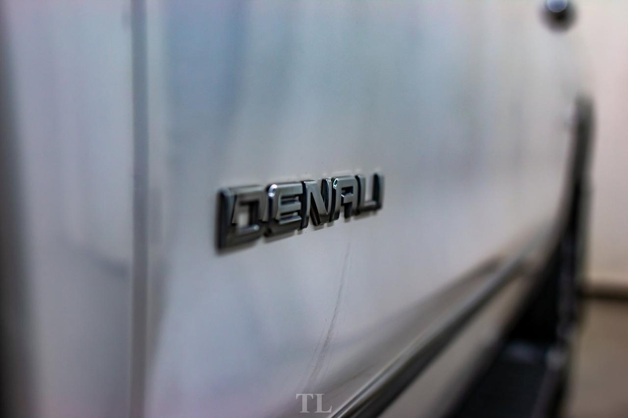 2015 GMC Sierra 1500 4x4 Crew Cab Denali Leather Roof Nav BCam Red Deer AB