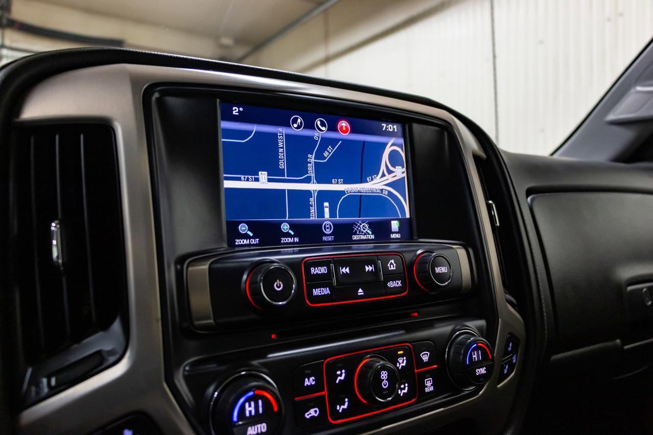 2015 GMC Sierra 1500 4x4 Crew Cab Denali Leather Roof Nav Red Deer AB