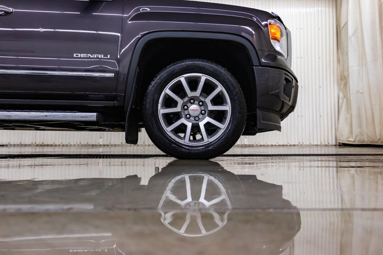 2015 GMC Sierra 1500 4x4 Crew Cab Denali Leather Roof Nav Red Deer AB