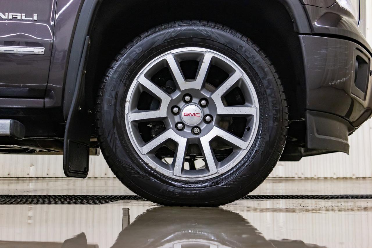 2015 GMC Sierra 1500 4x4 Crew Cab Denali Leather Roof Nav Red Deer AB