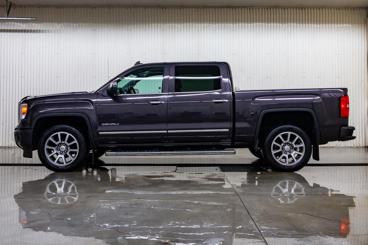 2015 GMC Sierra 1500 4x4 Crew Cab Denali Leather Roof Nav Red Deer AB