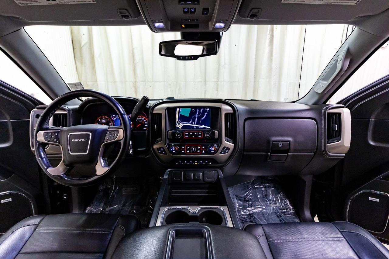 2015 GMC Sierra 1500 4x4 Crew Cab Denali Leather Roof Nav Red Deer AB